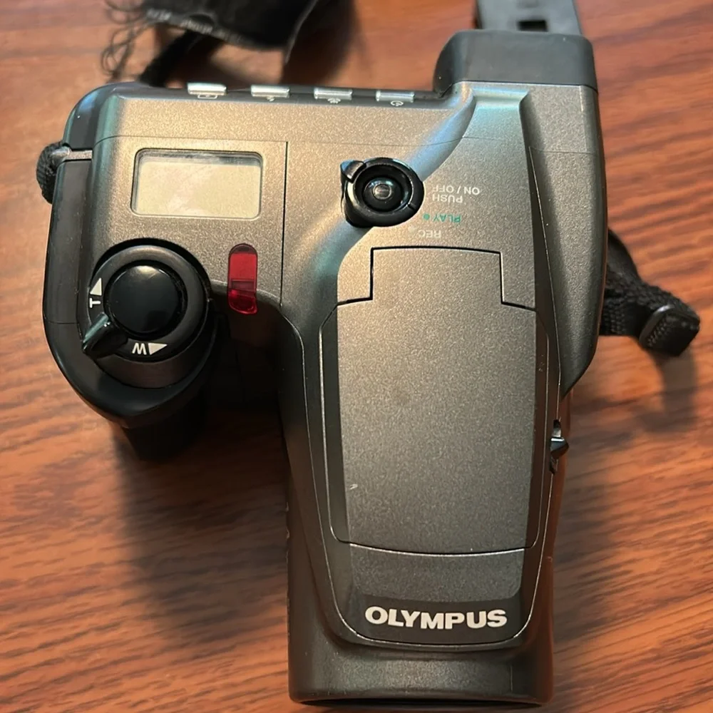 Olympus D-600L Digital Camera